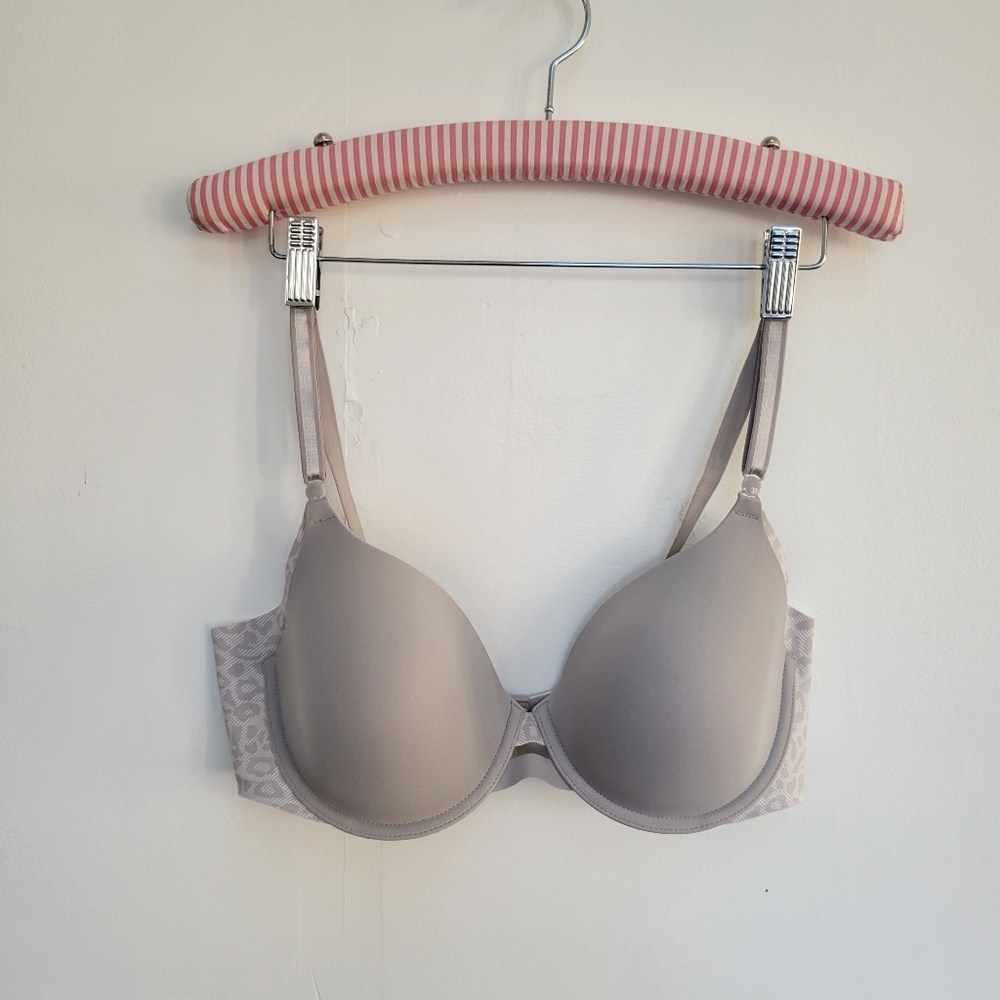 Warner's Women's No Side Effects Underwire Lightly Lined Size 36C